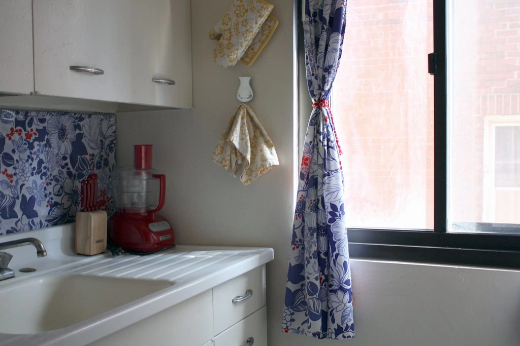 Best Kitchen Curtain Ideas Above Sink: A Guide for 2024