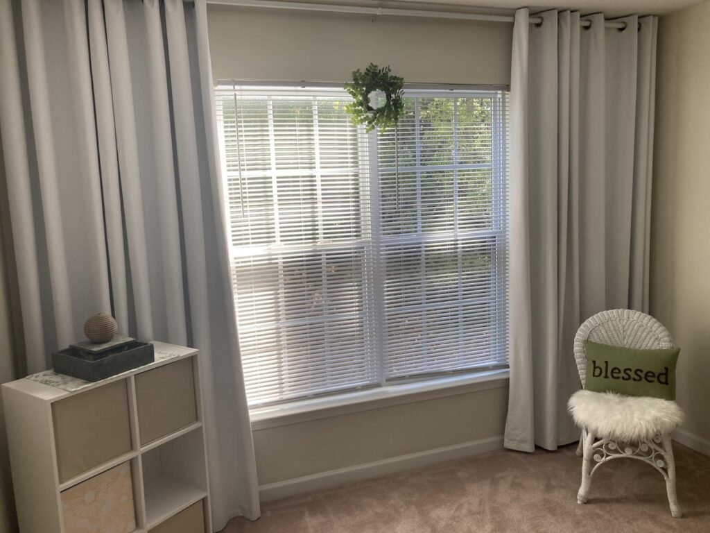 blackout curtains vs thermal curtains