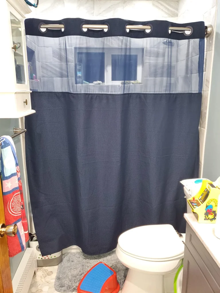 Best Shower Curtain for Clawfoot Tub (10 Amazing Options for 2024)